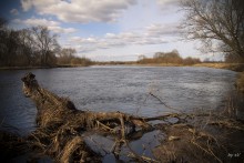 Auf dem Fluss / ***