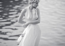 White dress / Work I devote to the sister