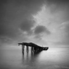 Stoned pier / ***