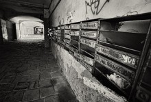 Thoroughfare. / ***