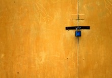Geschlossen / ***
