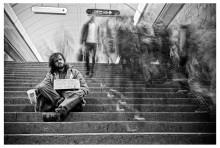 subway beggar / ***