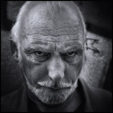 Ernst / ..................