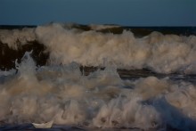 "The Ninth Wave" / ***