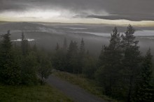 "... Und der schwarze Nebel kam auf die Erde ..." / .......