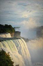In den Niagara ... / ***