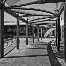 Der Haupteingang des Ferrari World Abu Dhabi / ***