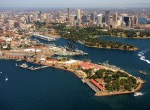 Flug über Sydney / ***