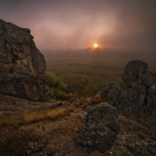 Dawn in der September-Nebel - II / ***