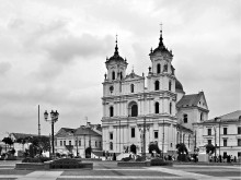 Farny Church of St. Francis Xavier / ***