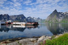 Reinefjord / ***