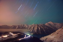 Autumn Nacht im Big Almaty-See / ***