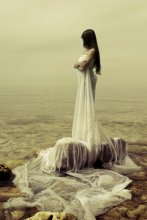 am Rande des Strandes ... am Anfang des Meeres - zu warten / .....