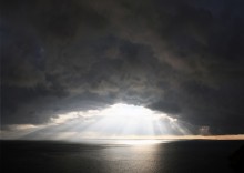 Und der Himmel öffnete. / ***