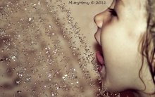  / ***