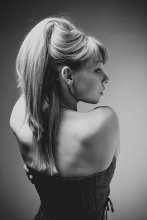 Xenia / ***
