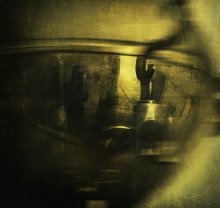 reflektiert / ,,,,,,,