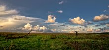zerstreute Wolken am blauen Himmel ... / ***