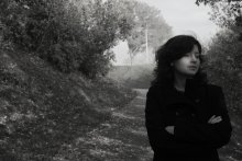 v teni / *******