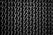 The chain of pain / ***