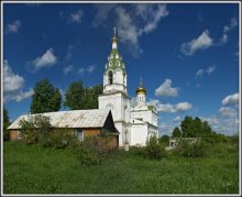 Im Dorf Buzharovo / ***