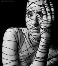THREADS / portrait