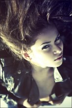 Mary / ***