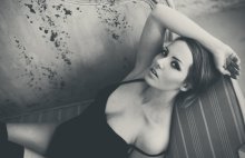  / *********