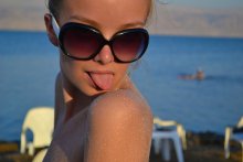 Xenia / ***