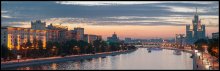 Abend an der Waterfront Kosmodamianskaya / ***