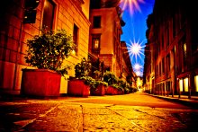 Golden Square / ***