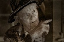 "Old Partisan" / ***