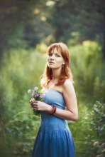 Portrait with Flowers / ***