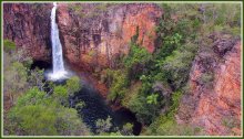 Tolmer Falls / ***