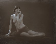  / ***
