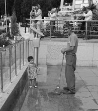 - Onkel, und hier sogar verblassen! / ***