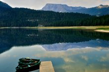 das Schweigen des Black Lake / ***