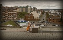 GIRL AND THE CITY ... / ***