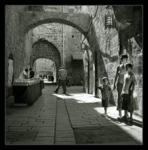 bystreet / ***