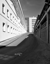contra / *****