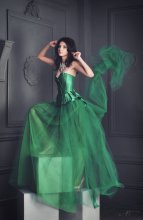 Emeralds / ***