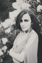  / ********