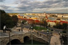 Stadt an der Donau / ***