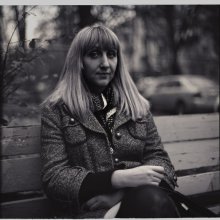 Portrait der Schwestern. / ***