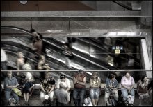 Bahnhof Treiben / ***