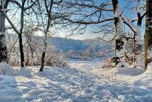 Winter. Kein Wunder, das Tamburin schlagen hutsuly / ***