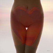  / ***