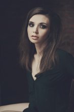  / ********