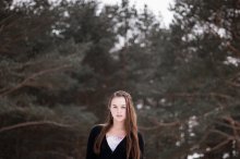  / ***