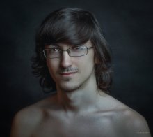  / ***